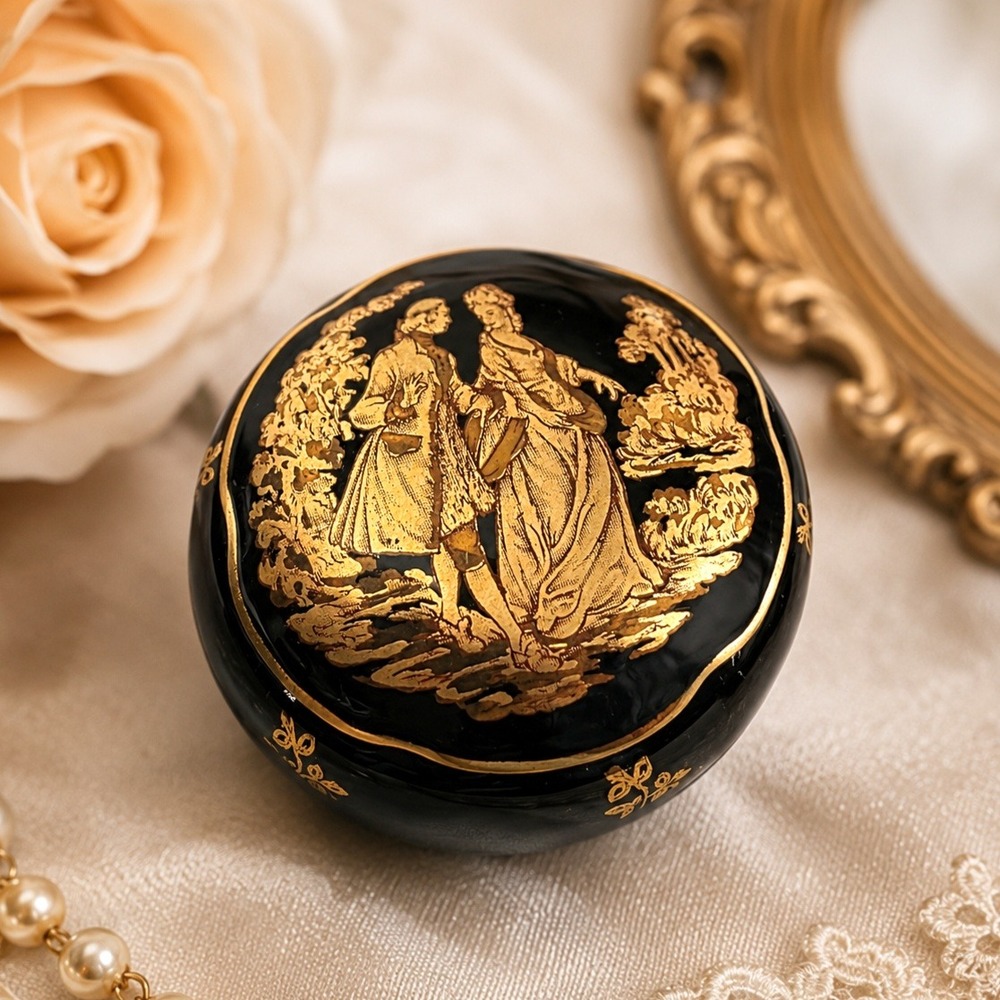 Limoges Castel France Black‎ 22k Gold Courting Couple Trinket Box Mon Amour